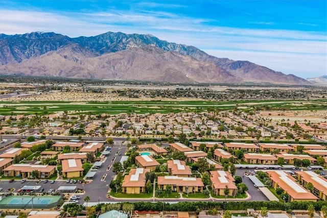 bird's eye view featuring a residential view and a mountain view