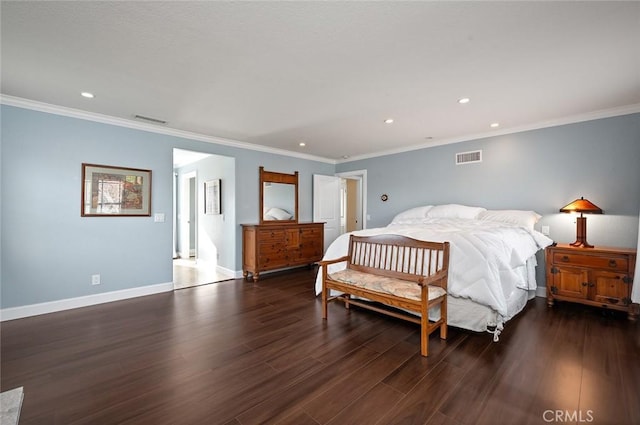 bedroom with recessed lighting, wood finished floors, visible vents, and baseboards