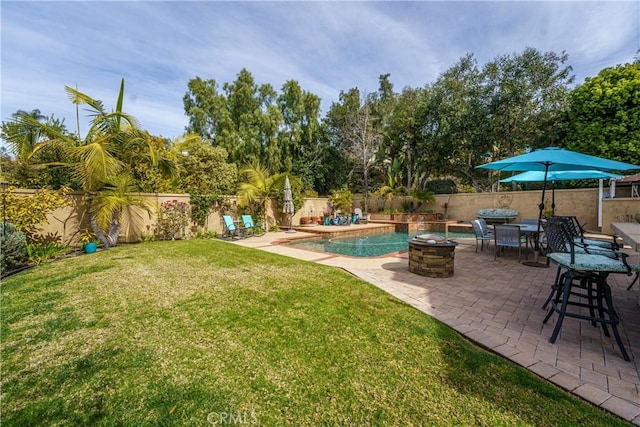 23 Landing, Laguna Niguel, CA 92677 - fenced backyard with a patio