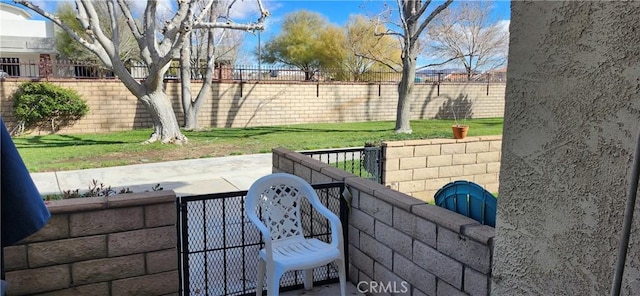 19222 Elm Dr, Apple Valley, CA 92308 - photo 3