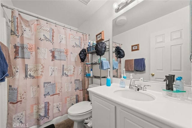 full bath featuring toilet, a shower with curtain, and vanity