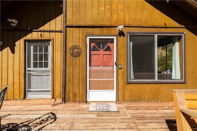 view of property entrance