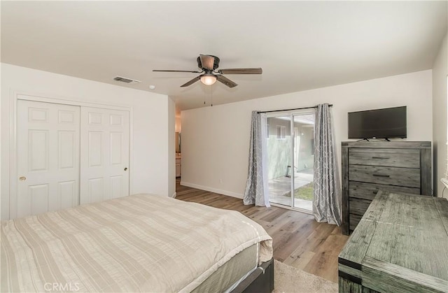 47384 Veater Ranch Rd, Coarsegold, CA 93614 - bedroom with access to exterior, light wood finished floors, a closet, baseboards, and a ceiling fan
