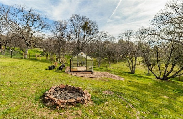 47384 Veater Ranch Rd, Coarsegold, CA 93614 - view of yard featuring an exterior structure, an outdoor structure, and view of scattered trees