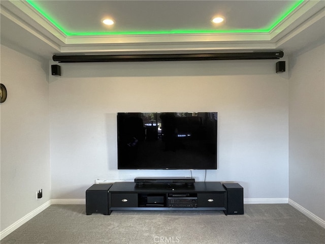 details featuring carpet, baseboards, and recessed lighting