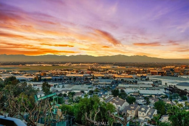 city view featuring a mountain view