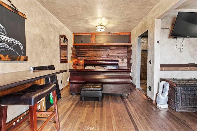 living area featuring hardwood / wood-style flooring