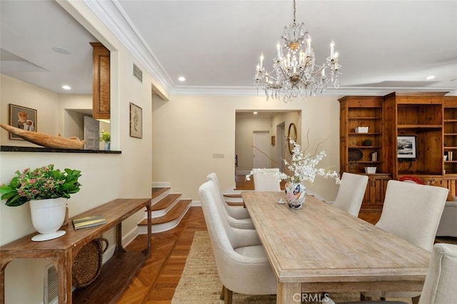 dining area featuring baseboards, recessed lighting, visible vents, and crown molding