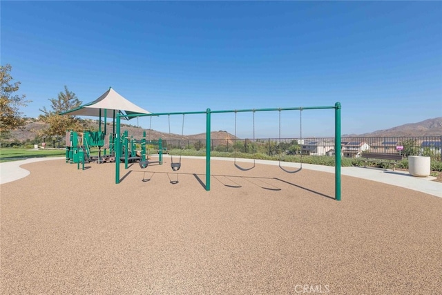 25499 Foxglove Ln, Corona, CA 92883 - community playground featuring fence and a mountain view