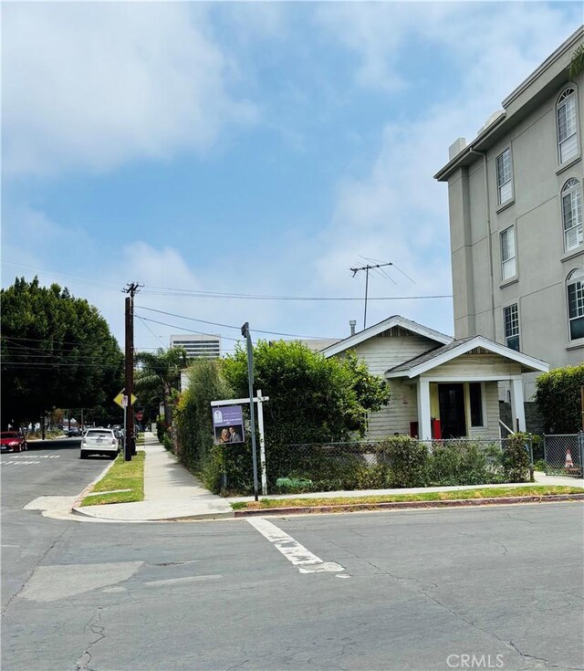 1702 Colby St, Los Angeles, CA 90025 - photo 15