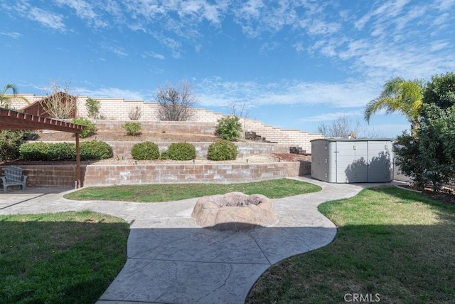 view of yard with a patio and a pergola