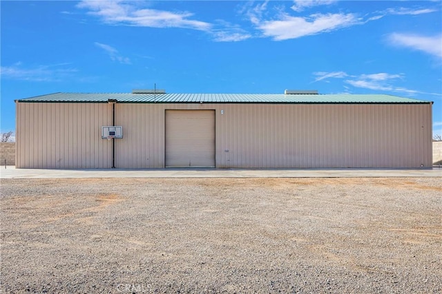 view of detached garage