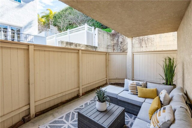 2008 Mathews Ave Unit C, Redondo Beach, CA 90278 - fenced backyard featuring outdoor lounge area and a patio