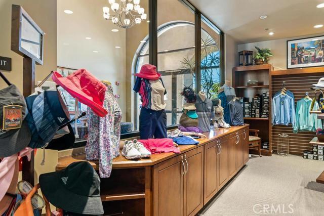 interior space with an inviting chandelier, carpet flooring, and recessed lighting