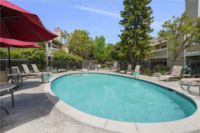 3690 S Bear St Unit 5, Santa Ana, CA 92704 - pool featuring a patio and fence