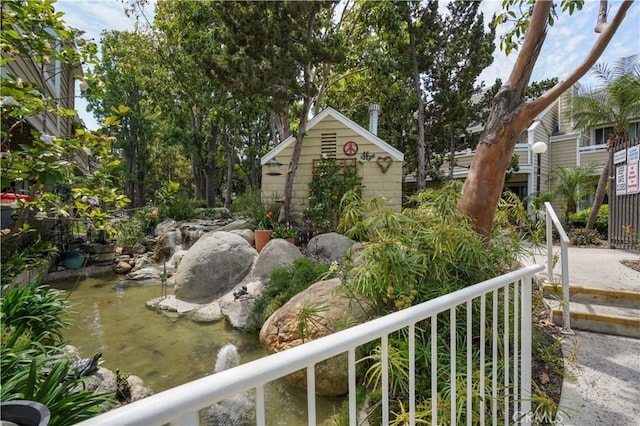 3690 S Bear St Unit 5, Santa Ana, CA 92704 - view of yard featuring a balcony
