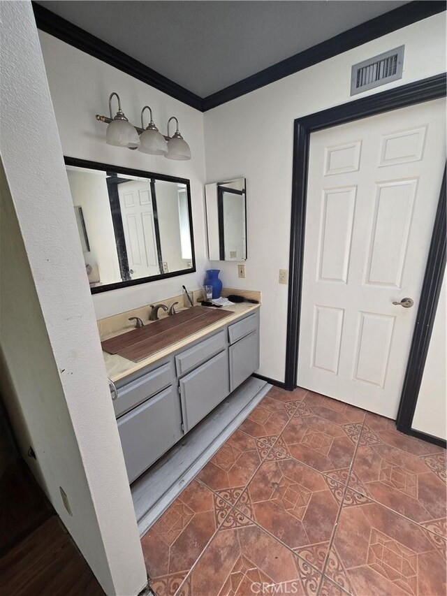 3269 Highcliff Rd, Riverside, CA 92506 - bathroom featuring crown molding and double vanity