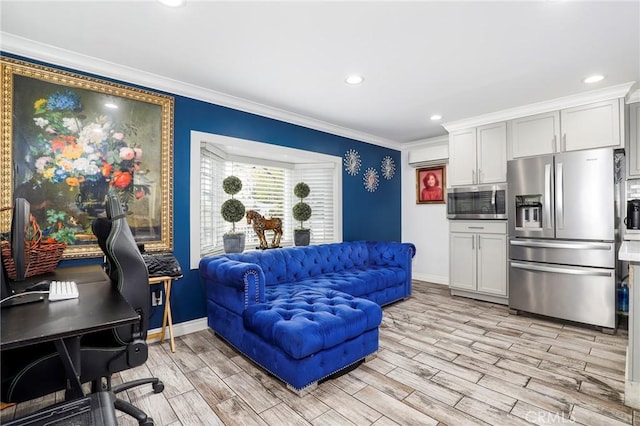 living area featuring recessed lighting, baseboards, ornamental molding, and wood finish floors