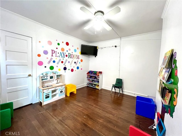250 N Alvarado St Unit 3/4, Los Angeles, CA 90026 - recreation room with wood finished floors, a ceiling fan, and crown molding