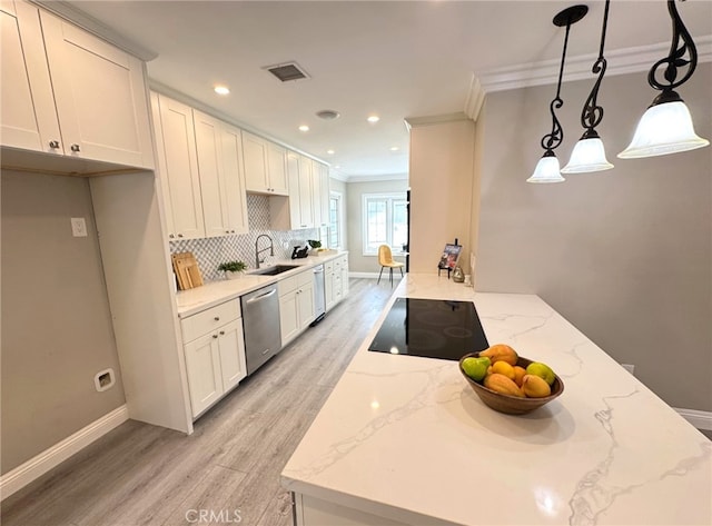 kitchen with visible vents, decorative backsplash, a sink, dishwasher, and black electric cooktop