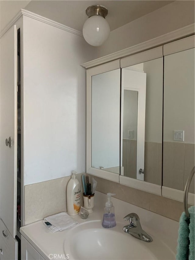 2665 Millet Ave, El Monte, CA 71733 - bathroom featuring a sink