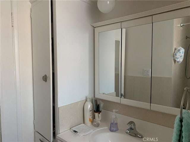 2665 Millet Ave, El Monte, CA 71733 - bathroom with a sink