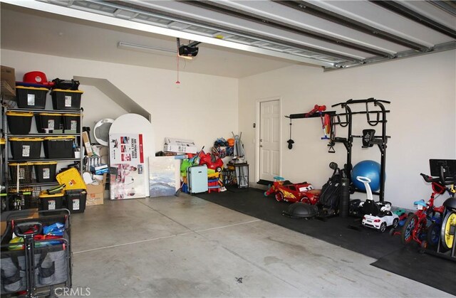 27464 Honeydew Ct, Saugus, CA 91350 - garage featuring a garage door opener