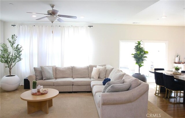 27464 Honeydew Ct, Saugus, CA 91350 - living area with ceiling fan