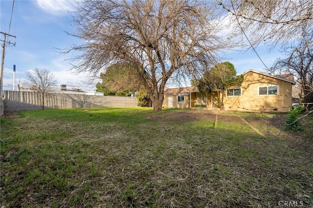 812 Toomes Ave, Corning, CA 96021 - view of yard featuring fence