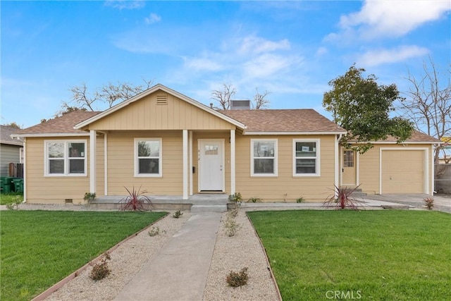 812 Toomes Ave, Corning, CA 96021 - bungalow featuring roof with shingles and a front yard