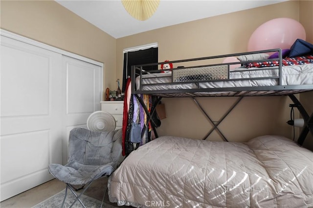 bedroom featuring a closet