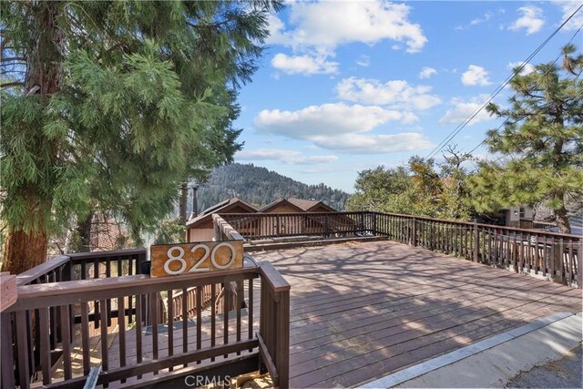 820 Arbula Dr, Crestline, CA 92325 - view of wooden deck