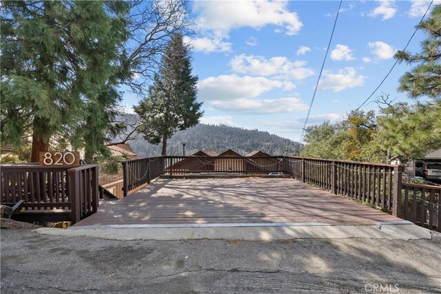 820 Arbula Dr, Crestline, CA 92325 - exterior space