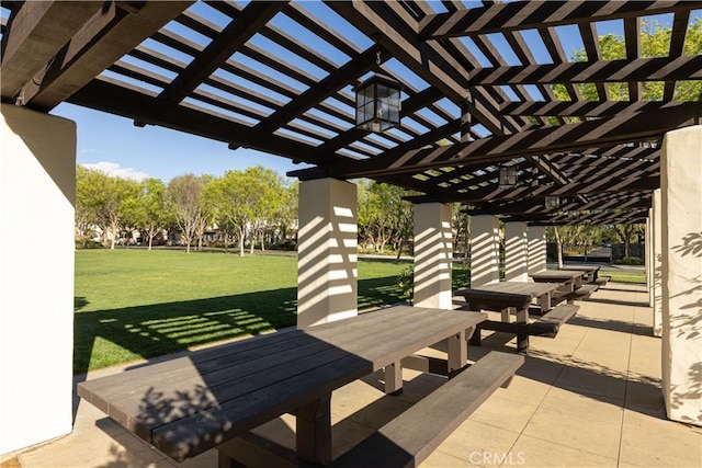 view of patio featuring a pergola