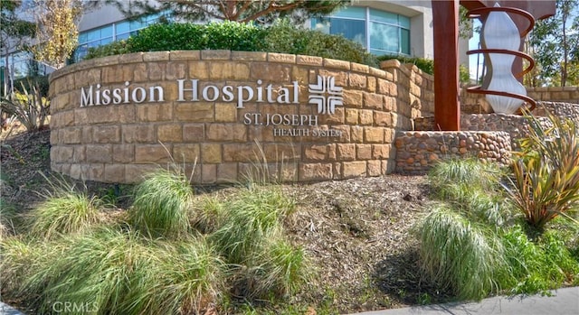 27740 Via Sarasate, Mission Viejo, CA 92692 - view of community sign