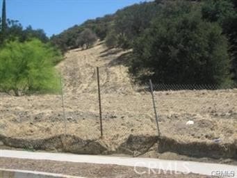 Listing photo 3 for 22800 Mulholland, Calabasas CA 91302