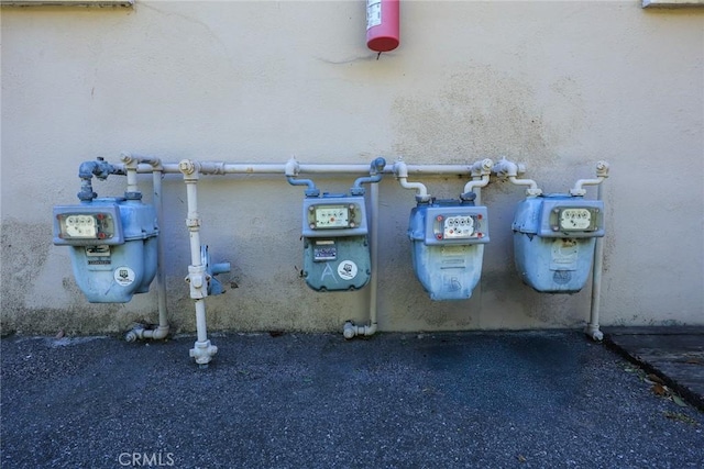 view of utility room