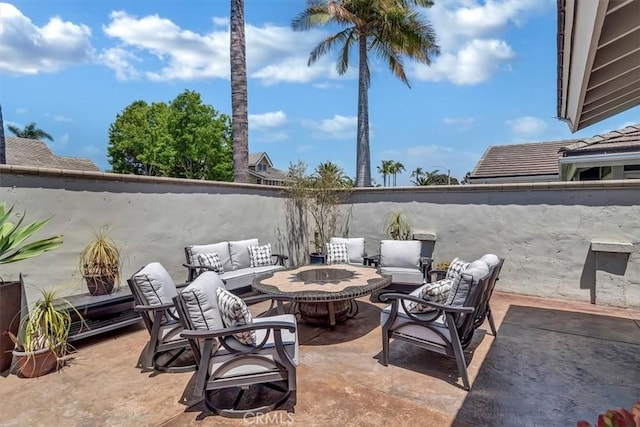 view of patio with outdoor lounge area