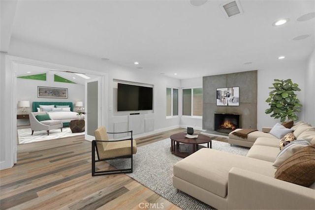 17212 Lynn Ln, Huntington Beach, CA 92649 - photo 4