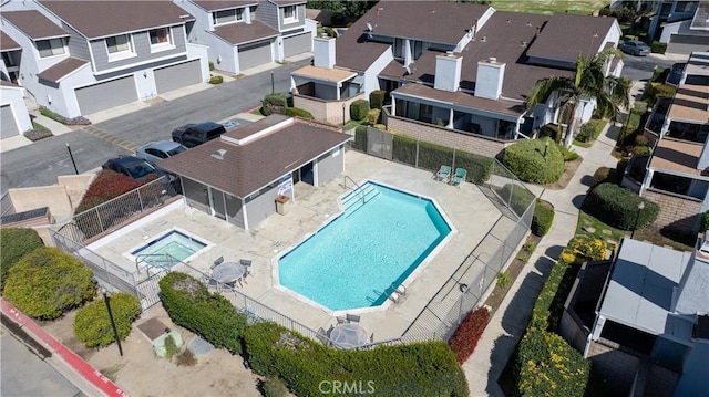 birds eye view of property featuring a residential view