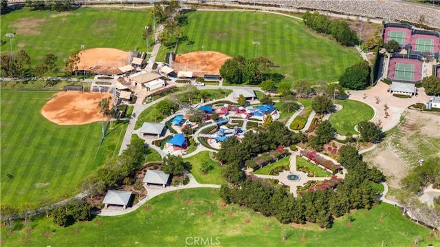 bird's eye view with golf course view