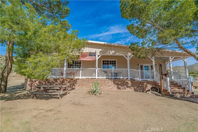 view of front of house with covered porch