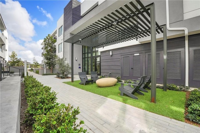 16289 Dawn Way Unit 204, Tustin, CA 92782 - surrounding community featuring a yard