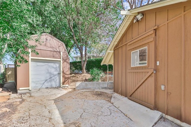 view of detached garage