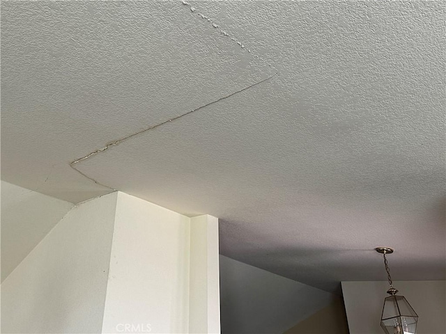 room details featuring a textured ceiling