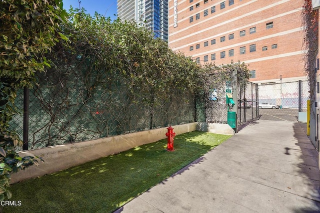 849 S Broadway Unit M11, Los Angeles, CA 90014 - view of community