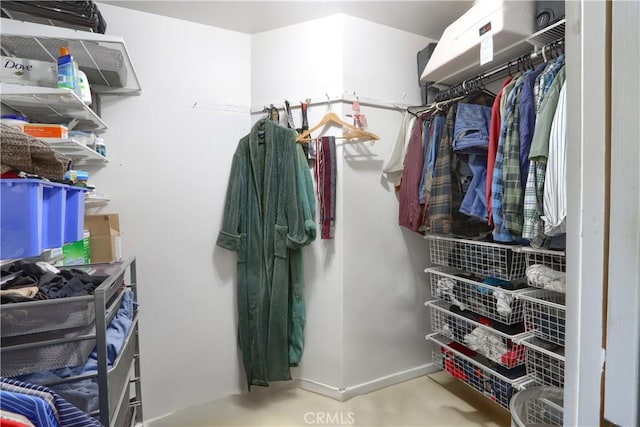 view of spacious closet