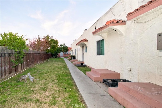 view of yard featuring fence