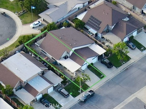 birds eye view of property featuring a residential view