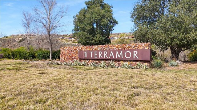 24674 Crestley Dr, Corona, CA 92883 - community / neighborhood sign with a lawn